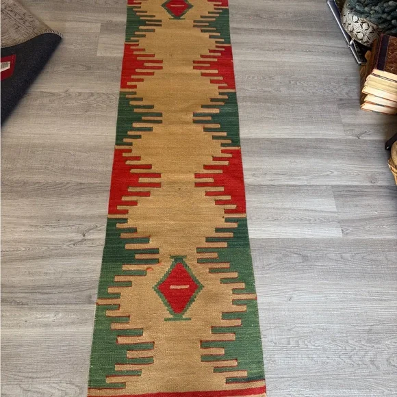 Turkish kilim rug runner Tan Red Green 100% Wool Excellent Condition - Picture 7 of 9